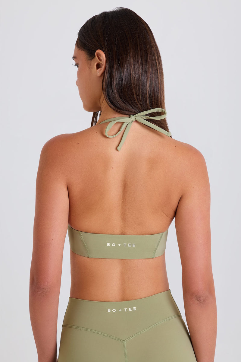 Scoop-Neck Halterneck Sports Bra in Matcha
